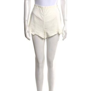 Alice + Olivia Off-White Ruffle Hem Shorts – NWT